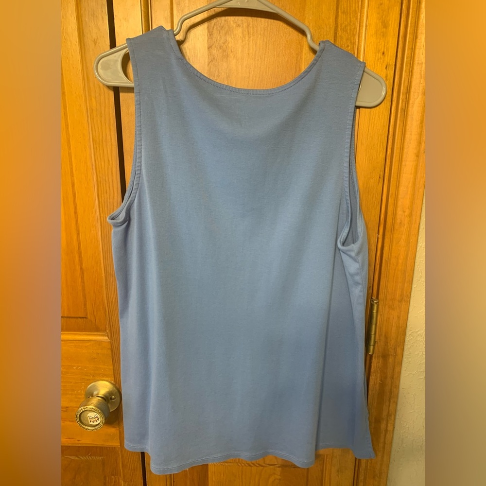 J Jill Sleeveless Pima V neck Tee, great condition